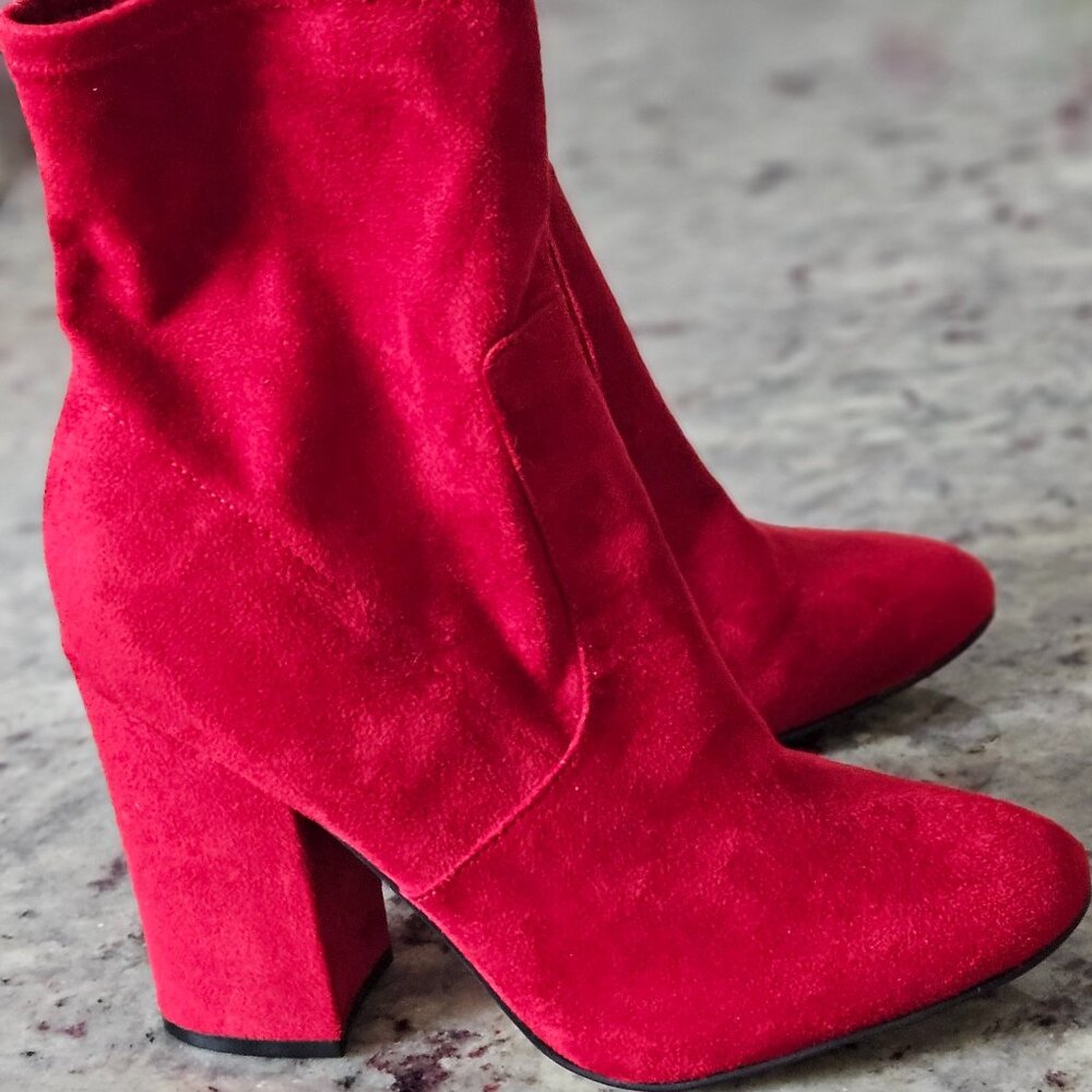 Marc Fisher Red Suede Ankle Boots, size 7.5 - Picture 2 of 12
